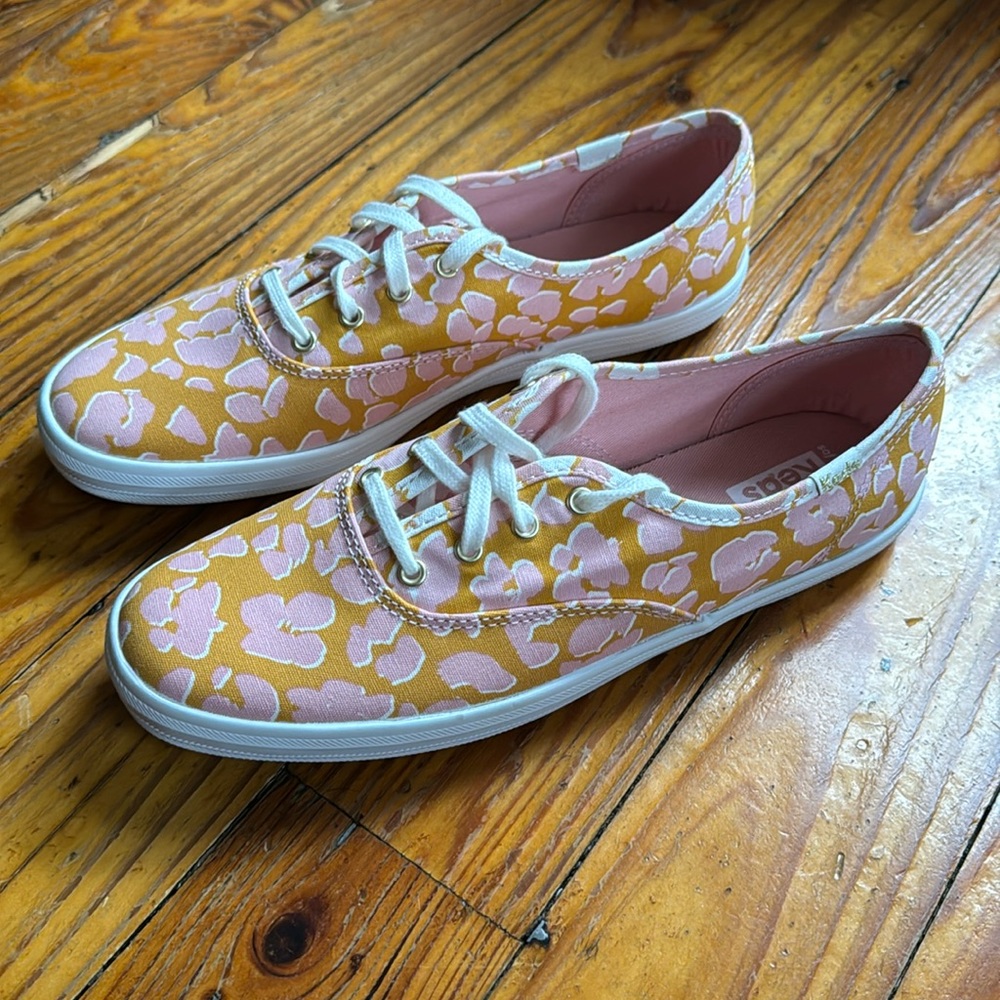 Keds champion shoes sz 7.5 NWOB